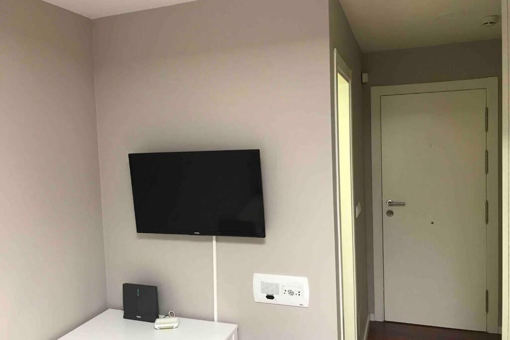 Loft Con Entrada Autónoma/terraza/wifi En Centro A Coruña